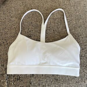 lululemon Flow Y Bra Nulu white size 2